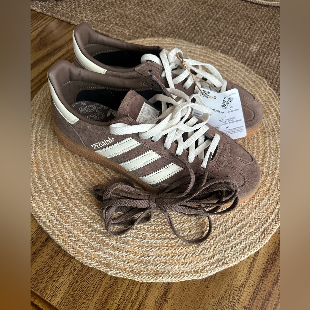 ADIDAS HANDBALL SPEZIAL SHOES